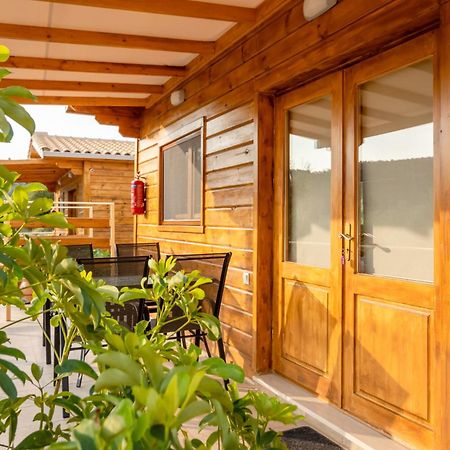 Agrelia Homes Dragano Ngoại thất bức ảnh